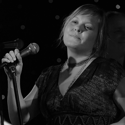 Kate singing with The Fleetwood Mac Attack