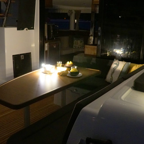 Cockpit Dining - CruiseNautic - Lagoon 42