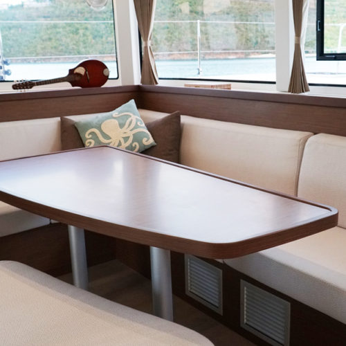 Salon - CruiseNautic - Lagoon 42