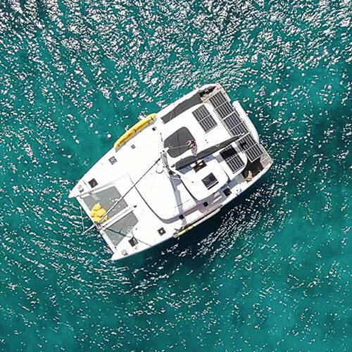 CruiseNautic Lagoon 42 Overhead